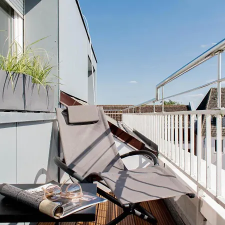 Hansa Roof - * شاربوتس